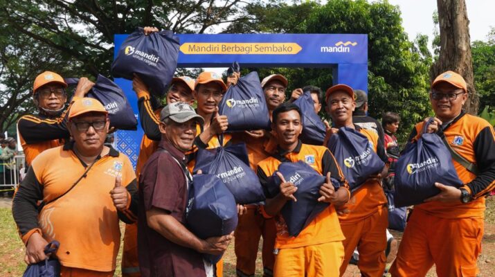 Bank Mandiri Salurkan 28 Ribu Paket Sembako dalam Momentum Kebangkitan Nasional