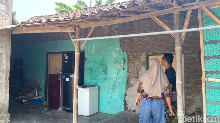 Densus 88 Tangkap Dua Pria di Klaten, Rumah Kontrakan Digeledah dan Sejumlah Barang Disita